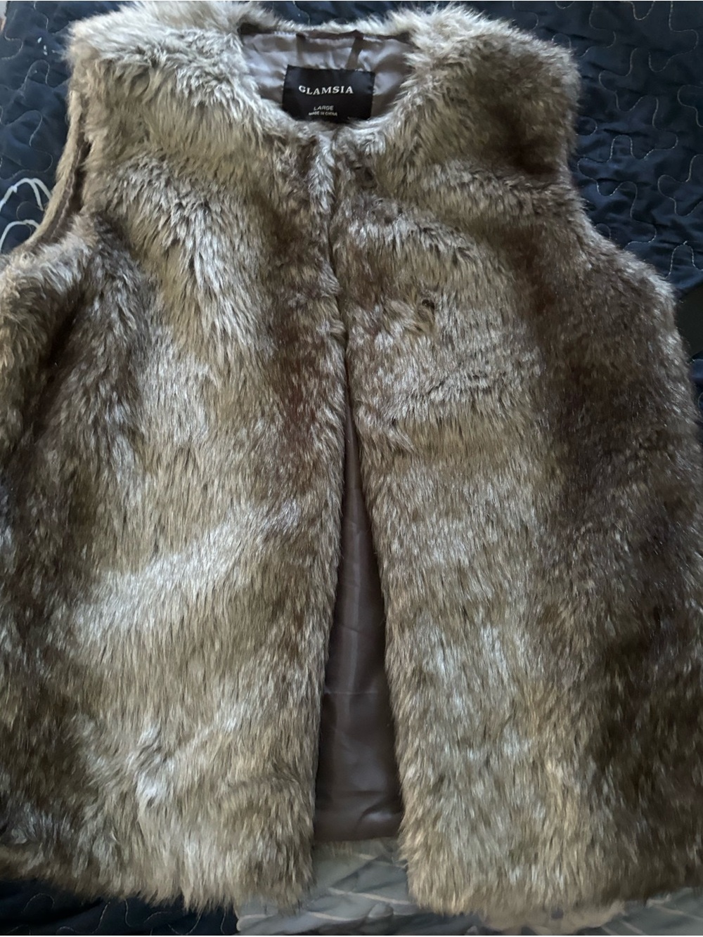 New! GLAMSIA Faux Fur Vest in Grey/silver sz Large